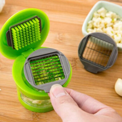 Garlic Press with Storage Containera